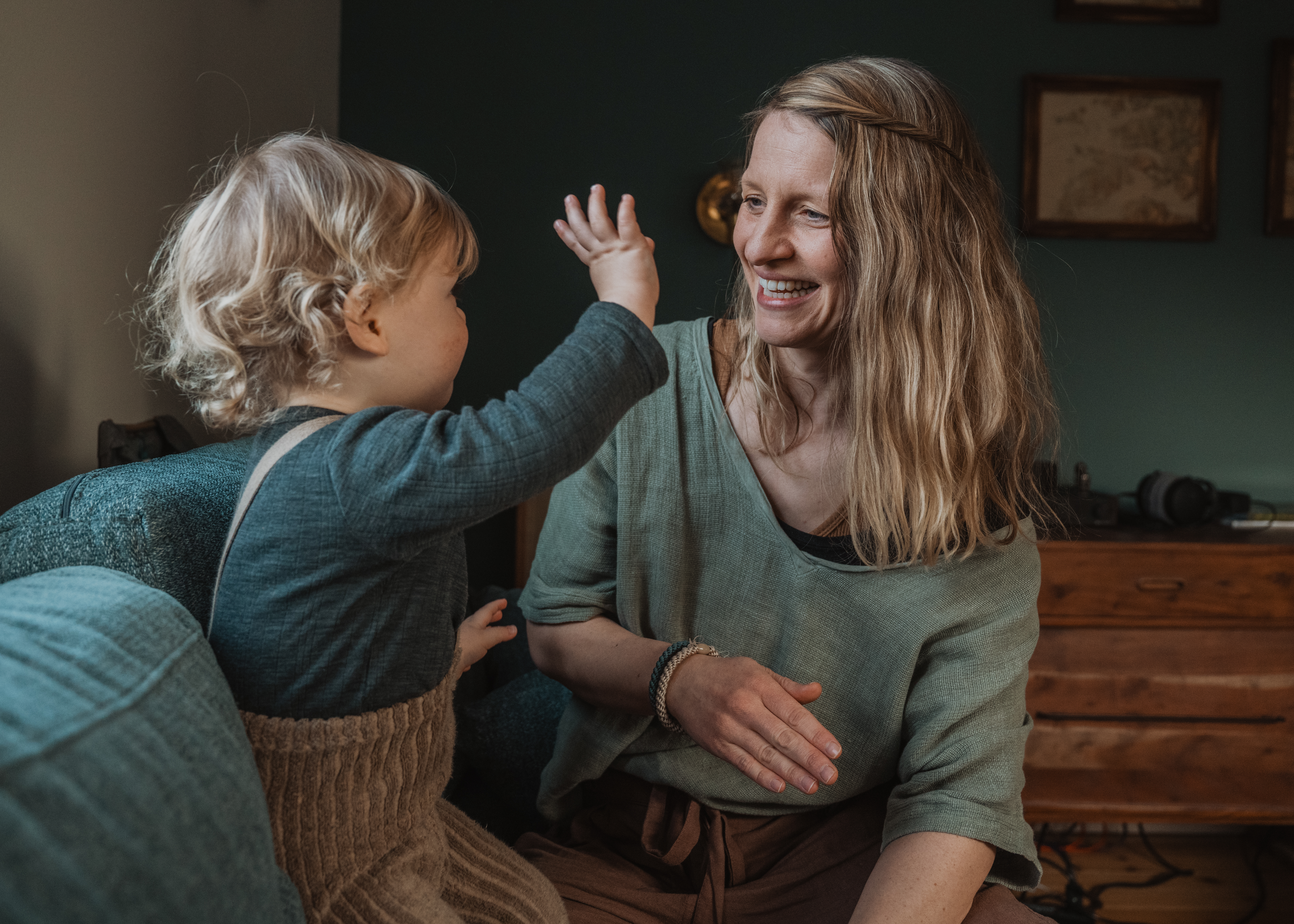 A warm and friendly portrait of the founder of Tid for Tegn.